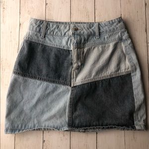 Color block denim mini skirt